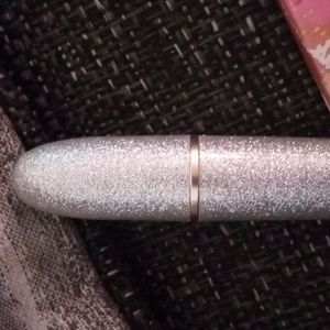 Mariah Carey's'I get so occ'